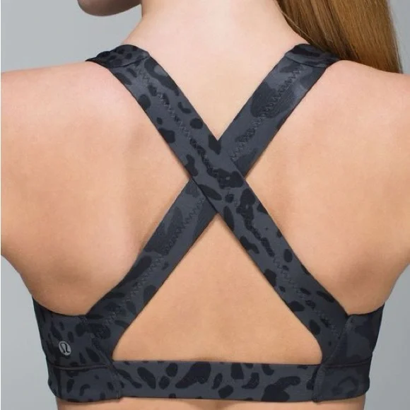 Lululemon in a flash bra II - Picture 6 of 6